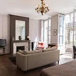 Maison D'hotes En Ville 4*