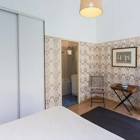 Gasthuis Maison D'hotes En Ville 4*