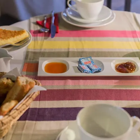 Gasthuis Maison D'hotes En Ville