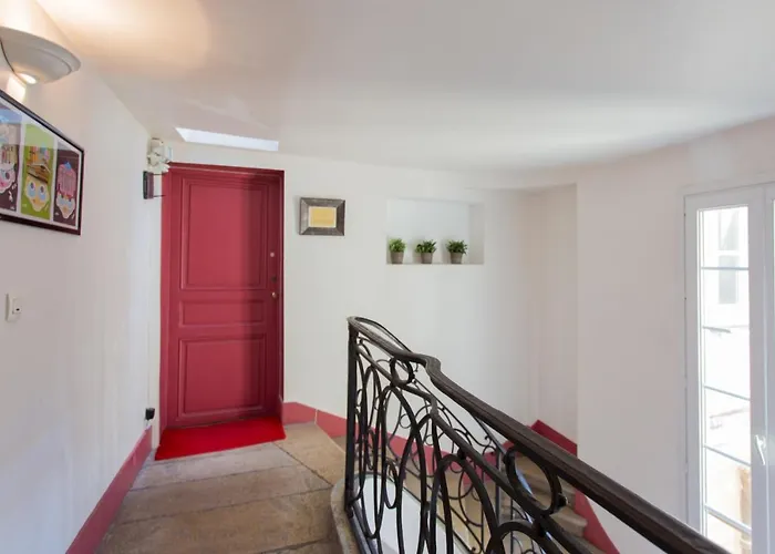 게스트하우스 Maison D'hotes En Ville 4*