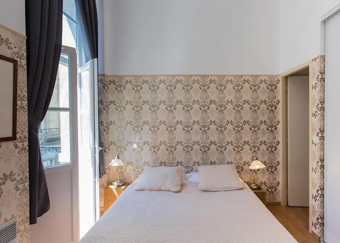 Maison D'hotes En Ville 4*