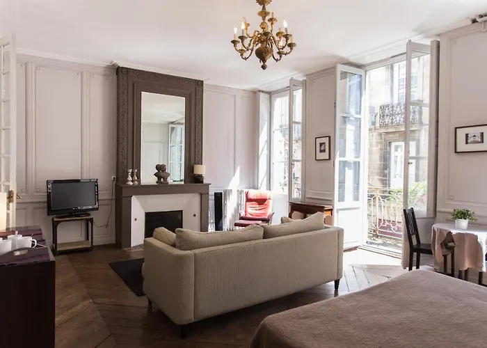 Maison D'hotes En Ville 4*